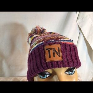 Cute Juniors Maroon W/Multicolor Pom Pom TN Knit Winter AMERICAN CROWN Hat